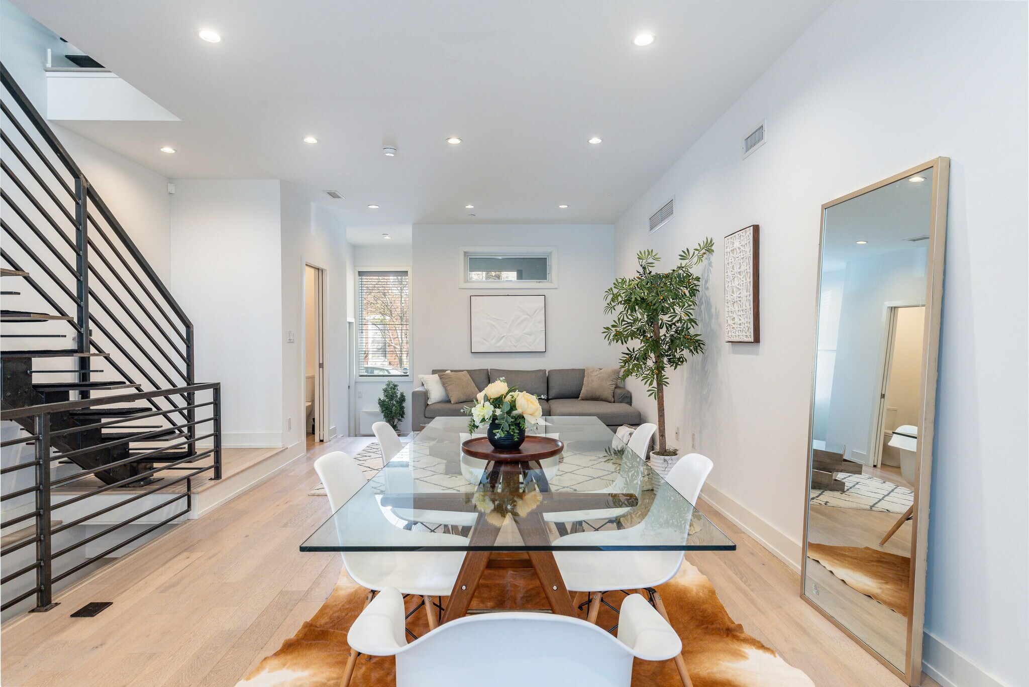 Building Photo - 2058 E Susquehanna Ave