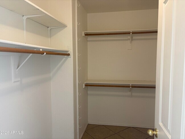 Building Photo - 13221 W Ocotillo Ln