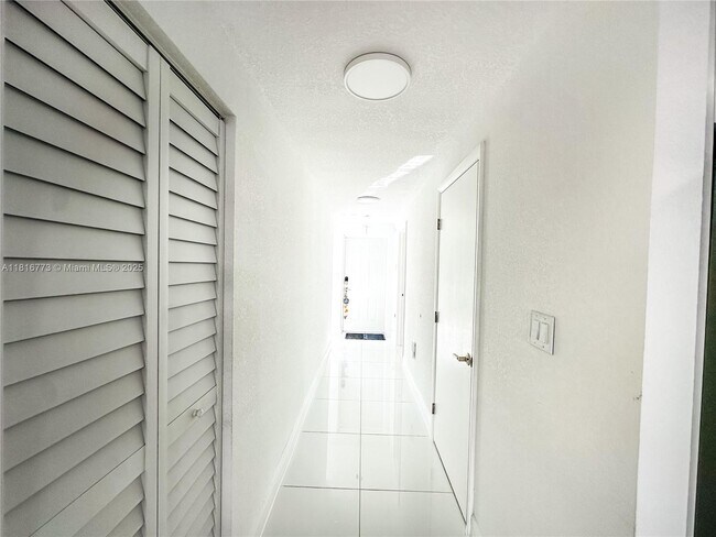 Building Photo - 14467 SW 260th St