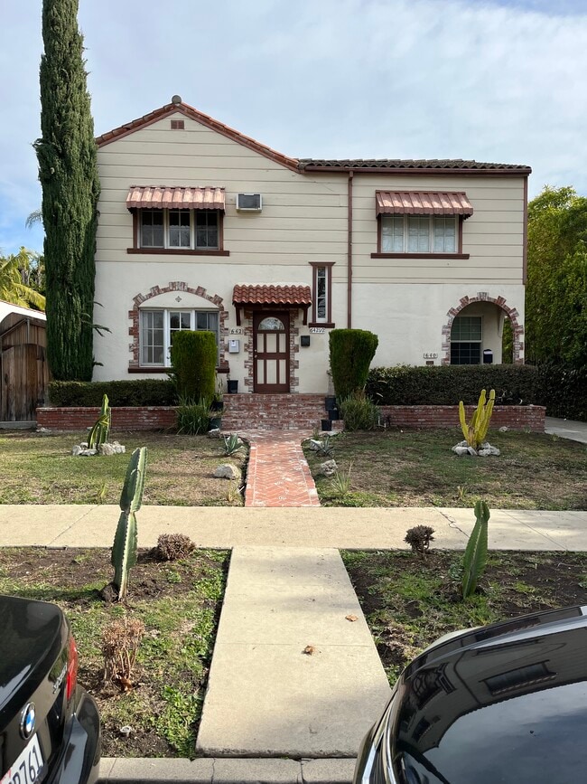 Primary Photo - 640 N La Jolla Ave