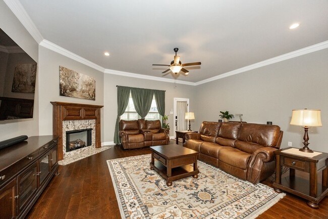 Building Photo - 4 bedroom 3 bathroom Spacious House for Rent in Reserve at Conway