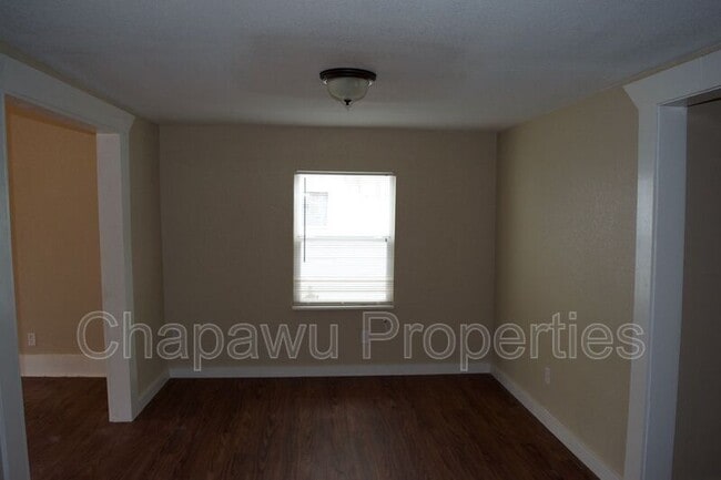 Building Photo - 521 S Polaris