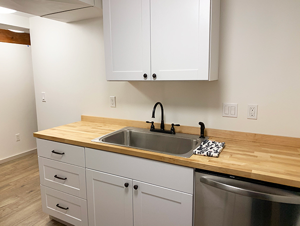 New cabinets in kitchen - 3334 SW Luradel St