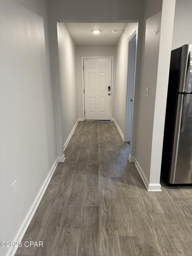 Building Photo - 125 Red Bay Rd