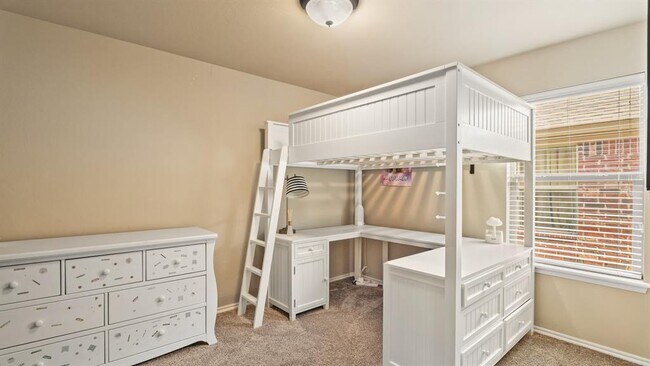 Building Photo - 16316 Drywater Dr