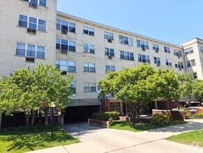 Building Photo - 6040 N Troy St