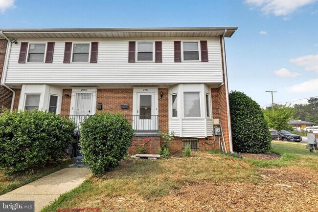 Building Photo - 2931 Sunset Ln