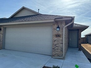 Building Photo - 616 Marlin Ct