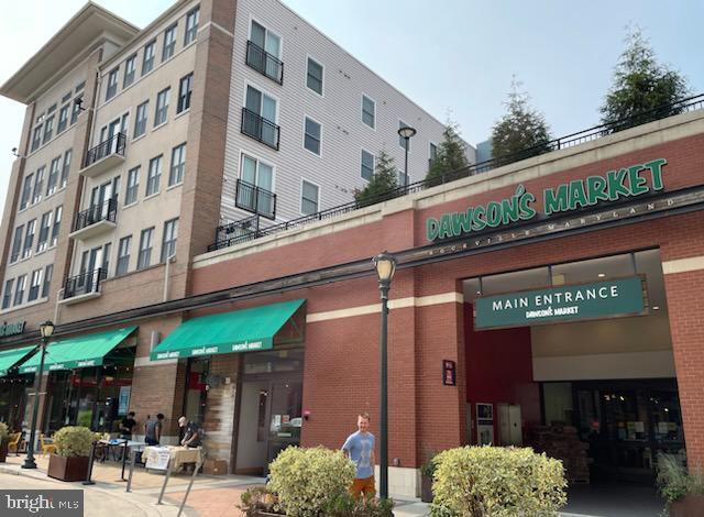 Building Photo - 1015 Veirs Mill Rd