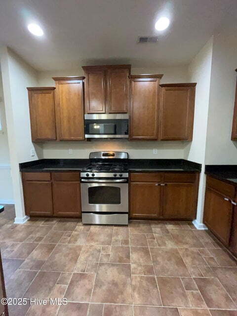 Building Photo - 104 Stone Gate