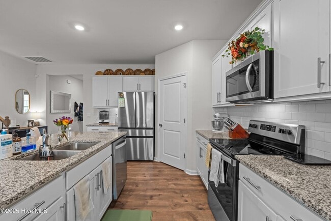 Building Photo - 2120 Wild Rdg Dr