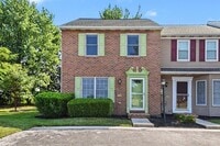 Building Photo - 616 Park Ridge Dr