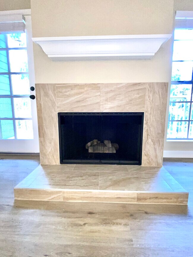 Living Rm Fireplace - 4204 3rd Ave