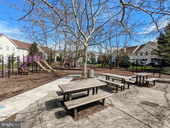 Building Photo - 62 Shelley Cir