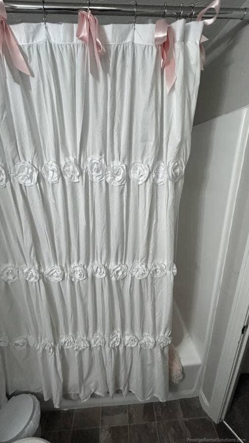 Building Photo - 654 Washington St