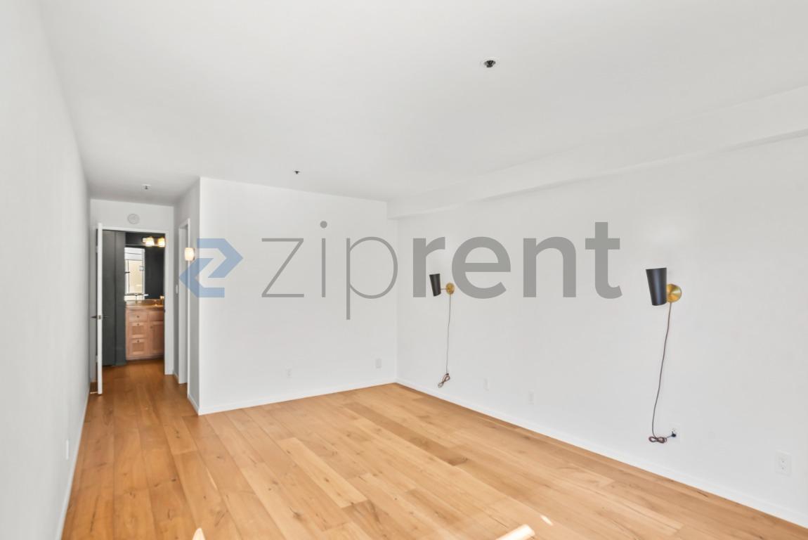 Building Photo - Unit 454