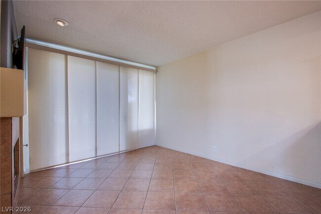 Building Photo - 5086 Mt Pleasant Ln