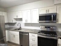 Building Photo - 15107 Interlachen Dr