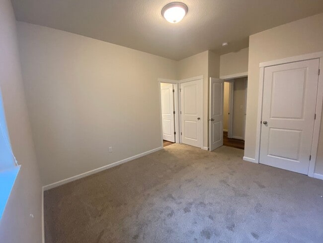 Building Photo - NEW CONSTRUCTION AT THE GLEANNS AT BARBERRY!