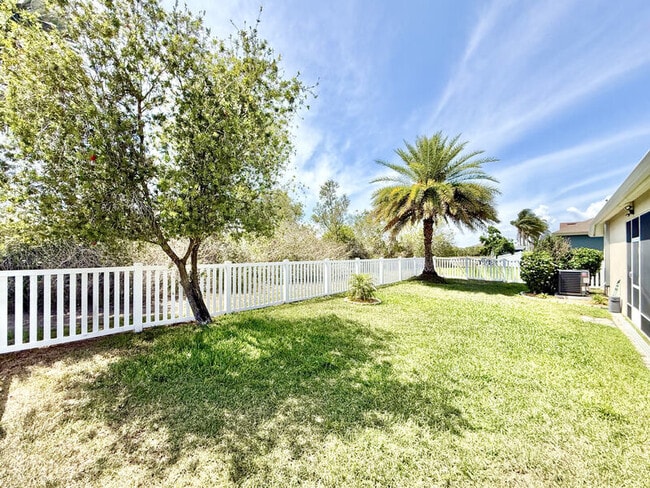 Building Photo - 11449 Newgate Crest Dr
