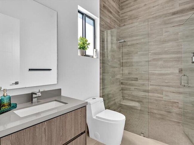 Building Photo - 6122 SW 173rd Way