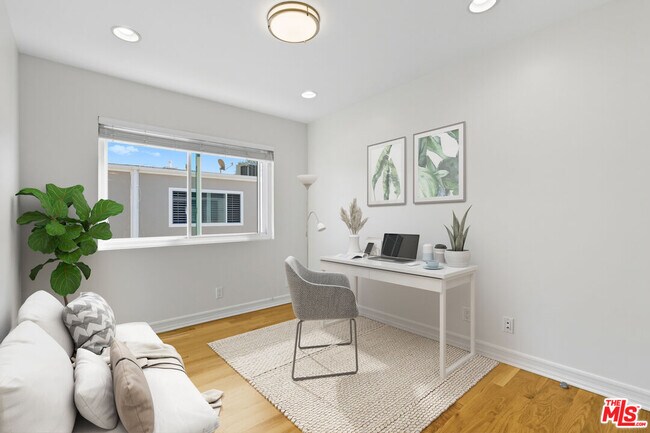Building Photo - 13055 Mindanao Way