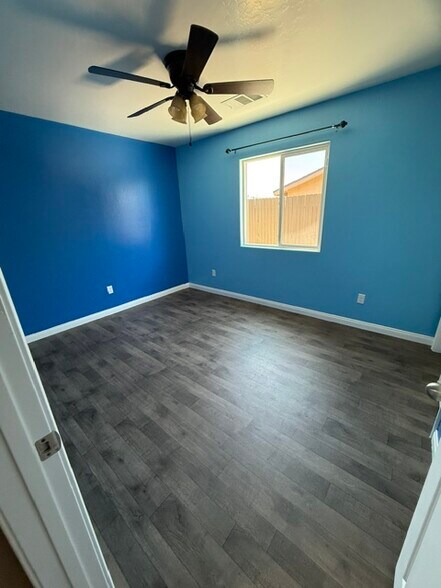 Building Photo - 1037 Honeybell Ct