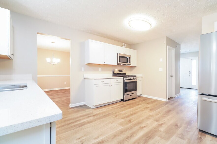 Building Photo - 1085 Ivey Ln
