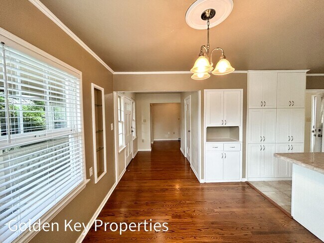 Building Photo - Welcome to this beautiful single-level hom...