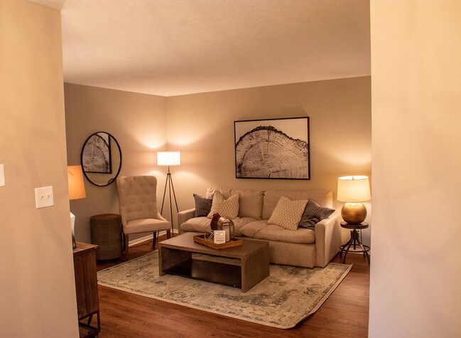 Building Photo - 1085 Cs-1574