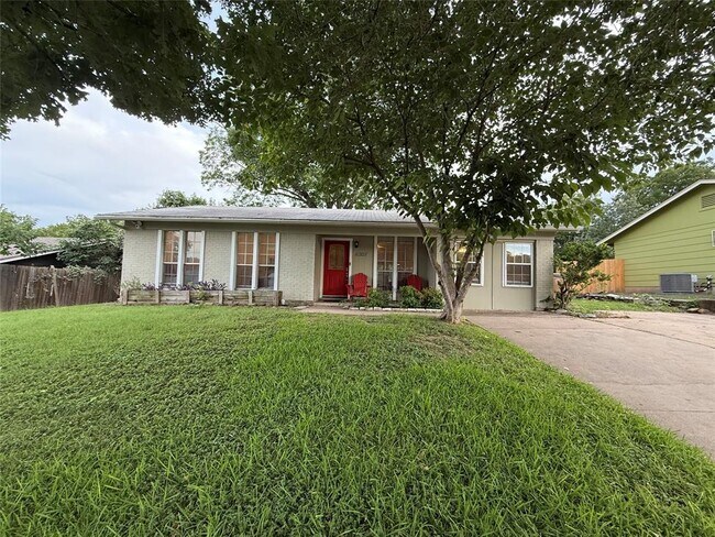 Building Photo - 6307 Huntleigh Way