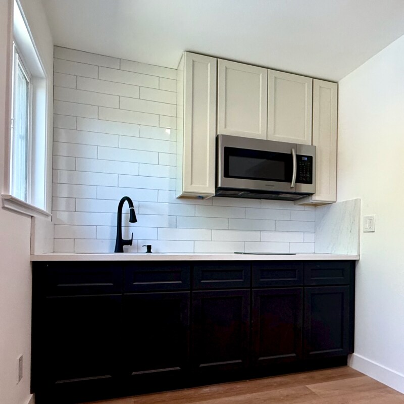 Building Photo - 1040 N Capitol Ave