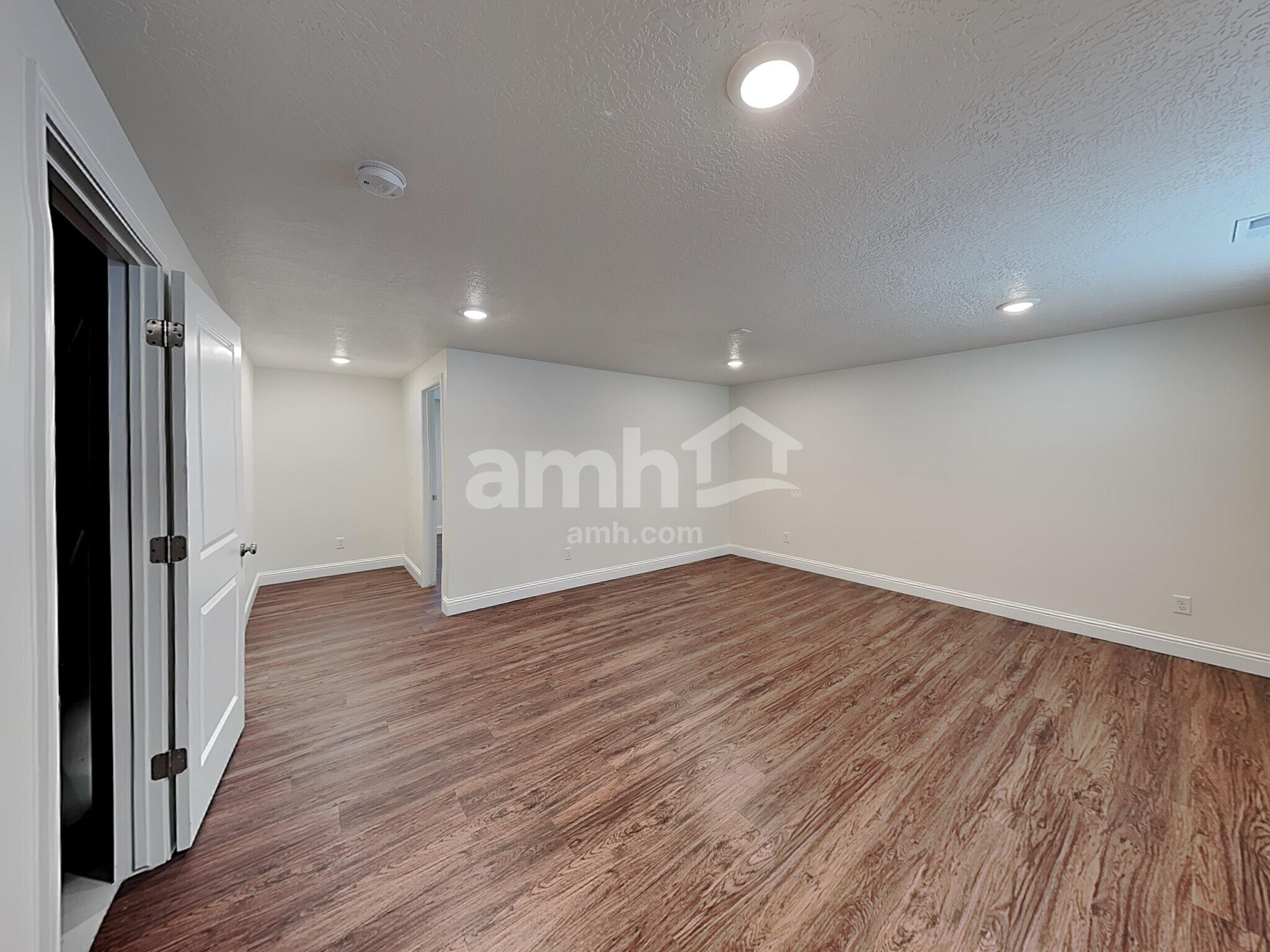 Building Photo - 5998 Verdigris Dr