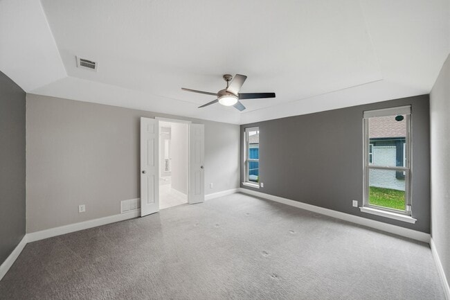 Building Photo - 4008 Hatherly Dr