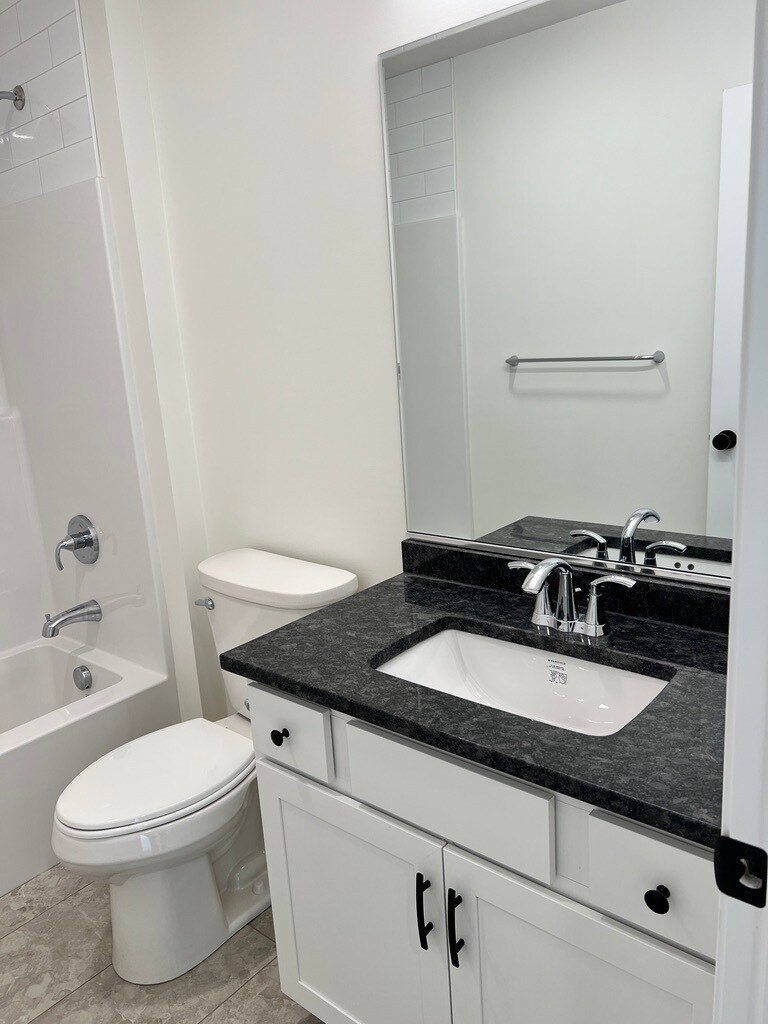 Building Photo - 6066 New Taylor Rd