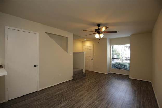 Building Photo - 2100 Wilcrest Dr