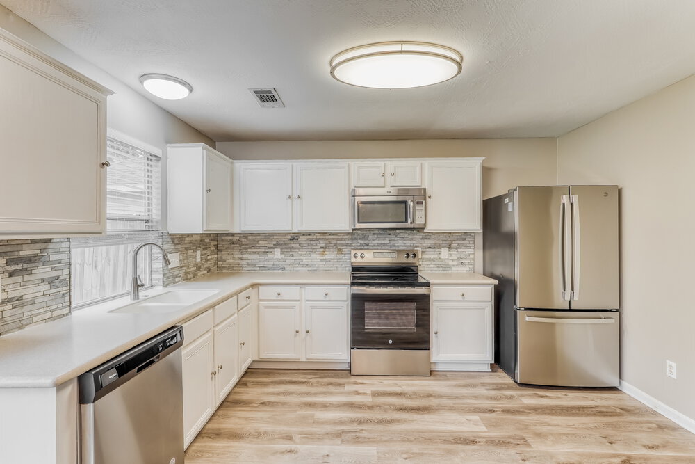 Building Photo - 19402 Garden Pool Ln