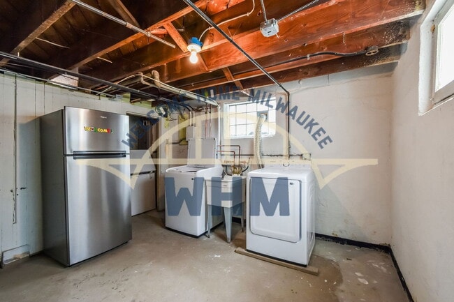 Building Photo - 2444 N 63rd St