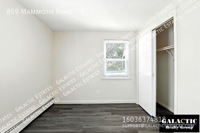 Building Photo - 859 Mammoth Rd