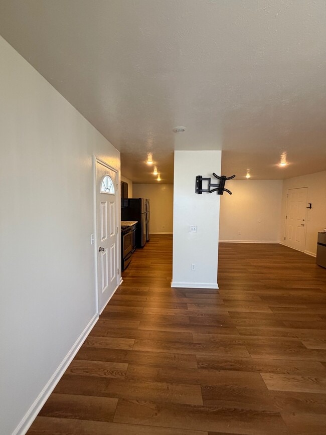 Building Photo - 1203 Euclid Ave