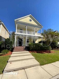 Building Photo - 205 Barberry St