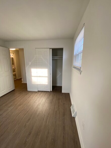 Building Photo - 3590 Grant Ave