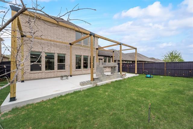 Building Photo - 2900 Evergreen Trail