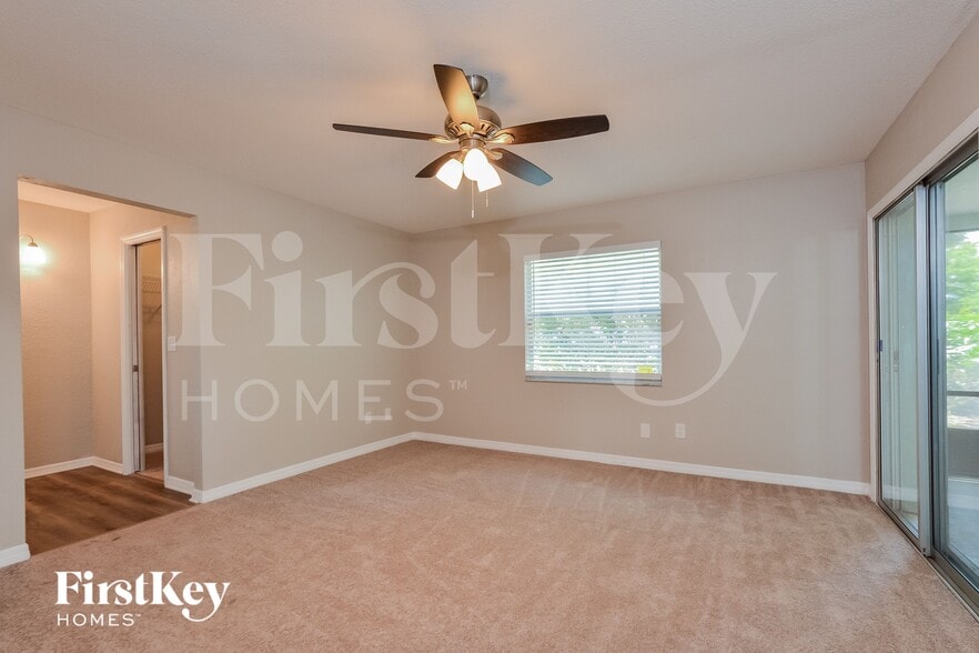 Building Photo - 833 Pine Forest Trail W