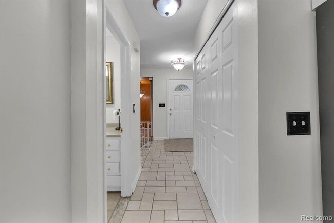 Building Photo - 32725 Barkley St