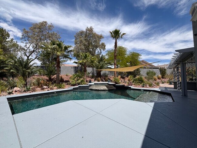 Building Photo - 11548 Valentino Ln