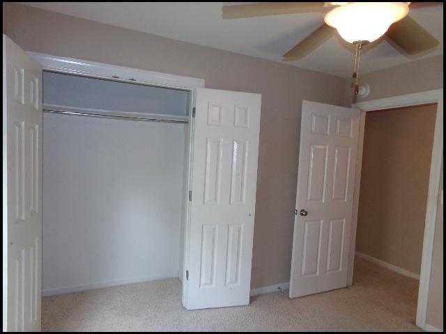 Building Photo - 303 Hidden Meadows Dr