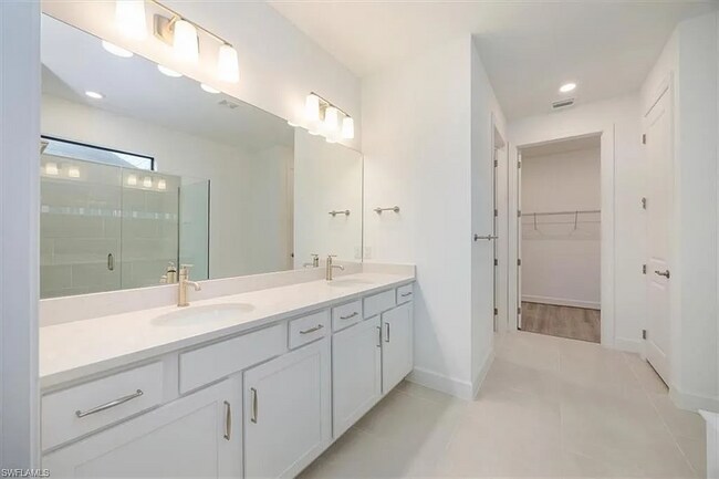 Building Photo - 10335 Ventana Ln