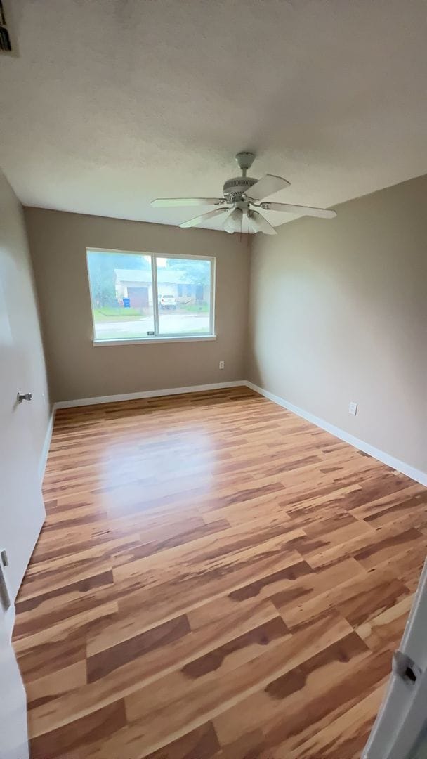 Building Photo - Renovated 3-bedroom 2-bathroom house! HOUSING ACCEPTED!