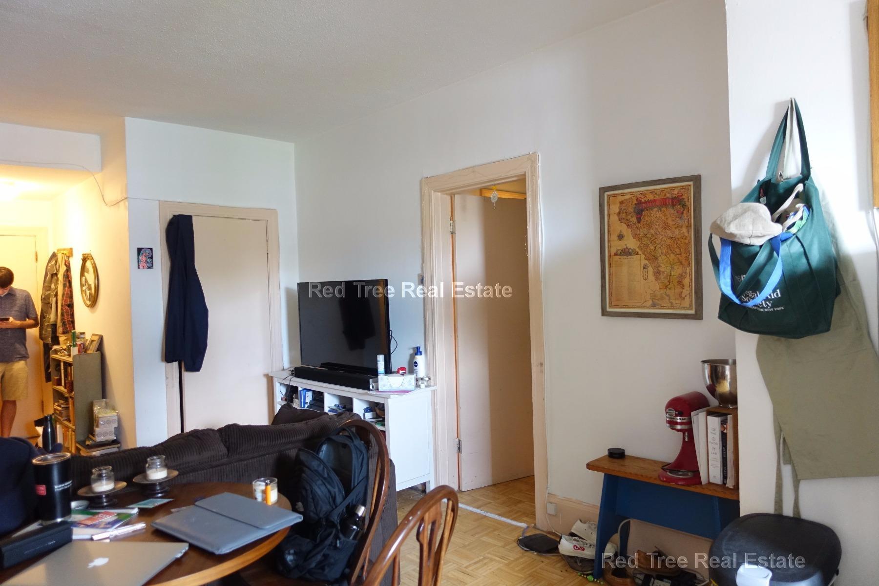 Building Photo - 56 Park Vale Ave